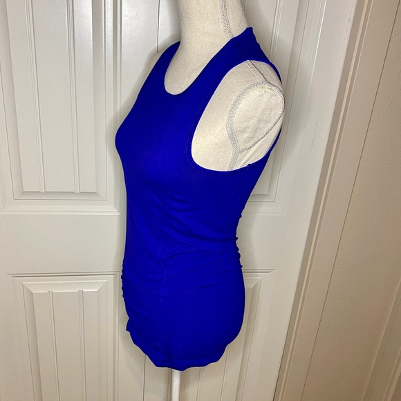 NWOT Athleta Speedlight Tank Top Racerback Electric Blue XS - Picture 3 of 8